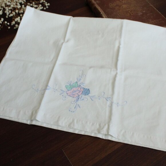 Vintage 1950s Pillowcase, Queen 32" Long, White Cotton With Pink Green And Blue - Picture 1 of 10